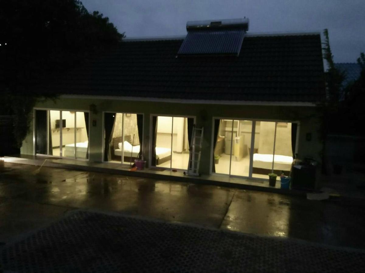 Solar Ville House Chiangmai شيانغ ماي الغرفة الصورة